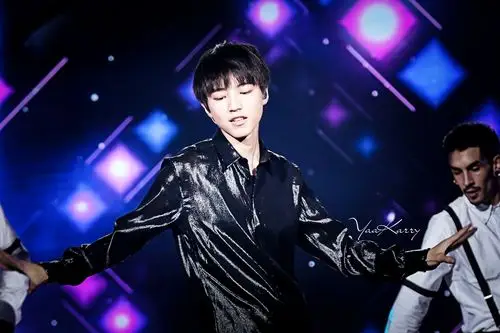 王俊凯# 160921 王俊凯17岁生日会 高清