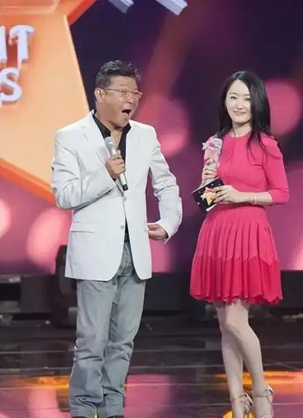 杨钰莹前男友入狱晚年豪宅种菜才知刘晓庆说的机遇难得没错