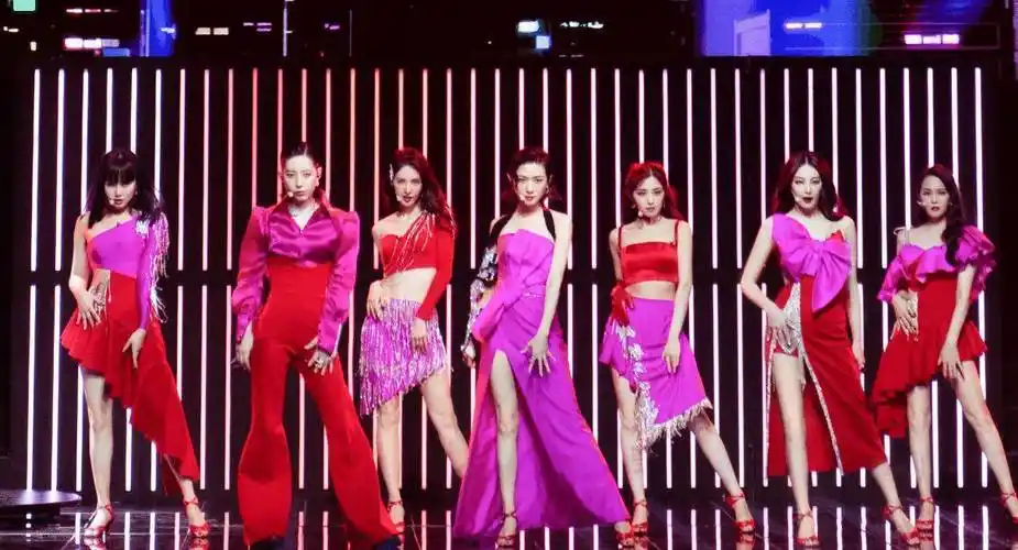 原创浪姐五公团战李斯丹妮全员晋级480高票实至名归