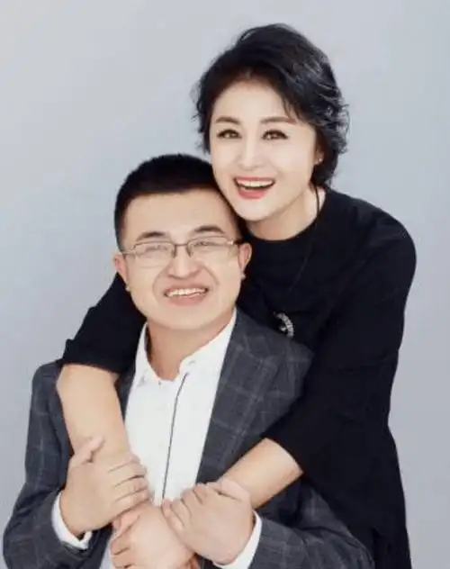 谢大脚车祸身亡和丈夫张学松白头偕老的愿望终究落了空