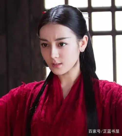 修仙文,她十年不眠不休打坐,靠丹药灵石,将修为提升至筑基后期