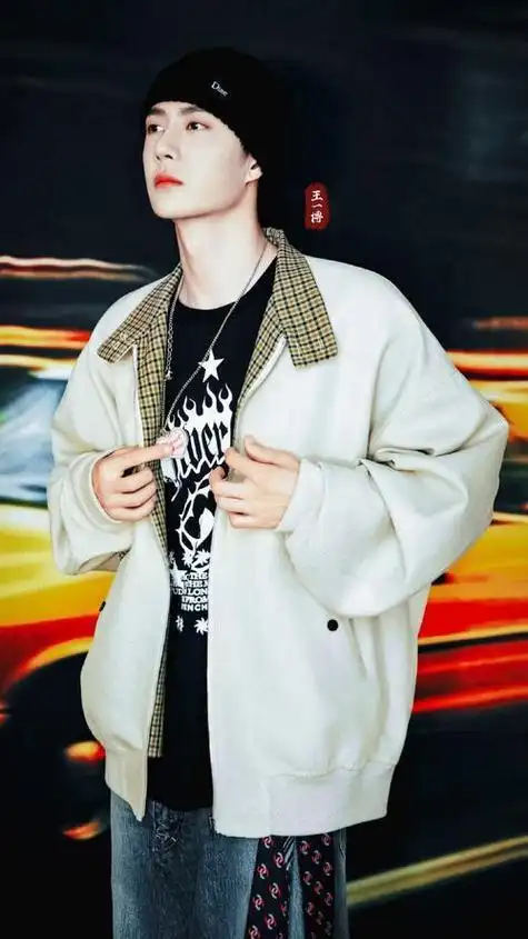 王一博修改豆瓣简介,成为实力演员,履历更加丰富