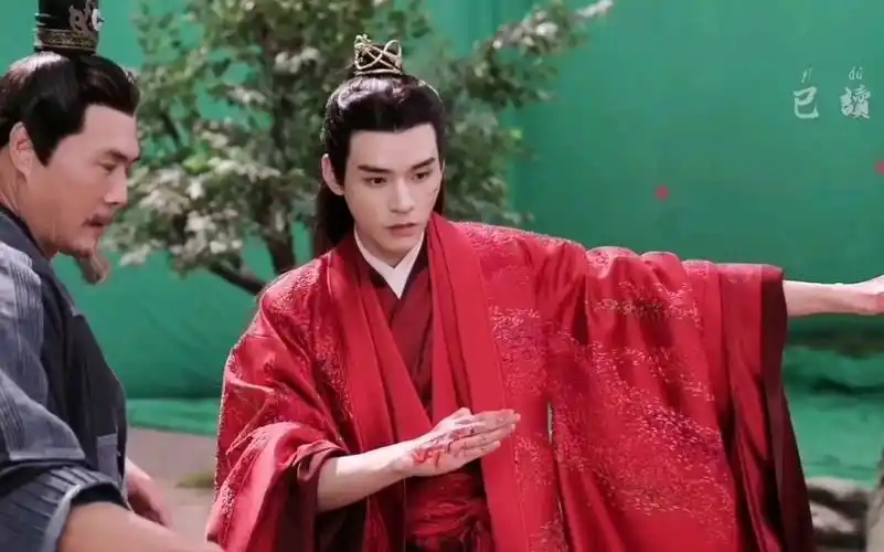 龚俊 温客行红衣拍摄花絮2来啦,温温认真拍戏 超清1080p_哔哩哔哩