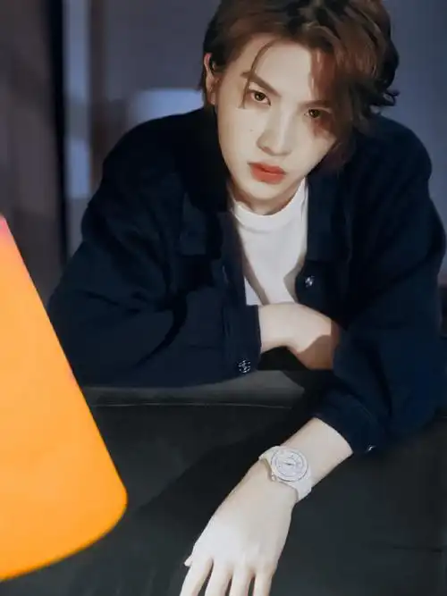 justin黄明昊 - 堆糖,美图壁纸兴趣社区