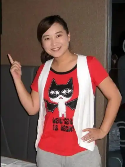 贾玲:年轻时躲房东一月不出门,冯巩一年带她挣了10年房租