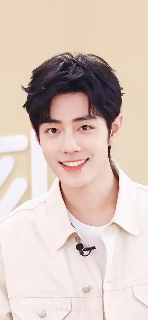 肖战壁纸超话#肖战#04    清爽    04(9月商务 日常)_ .展开全文