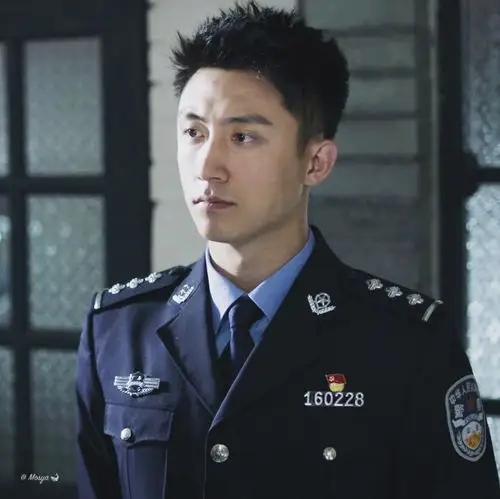 黄景瑜亲爱的戎装# hjy#黄景瑜爱情高级定.