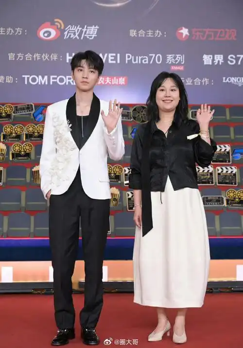 世纪难题又来了,猜身高,王一博,王俊凯的身高之谜依然困扰着大家啊!