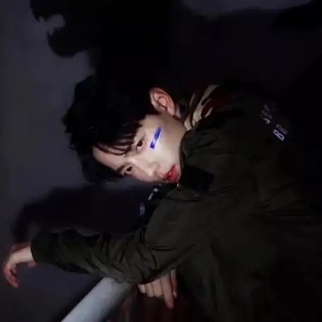 快手头像男生高冷帅气480x480高清图片