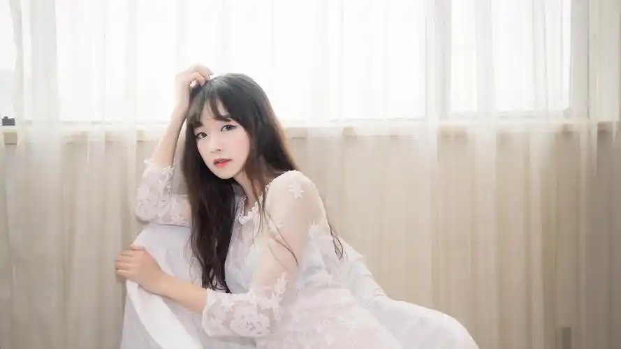 白色蕾丝长裙女生电脑壁纸图片高清大图预览1920x1080_美女壁纸下载