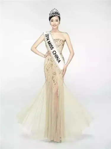 上届世界小姐中国区总冠军 杜旸