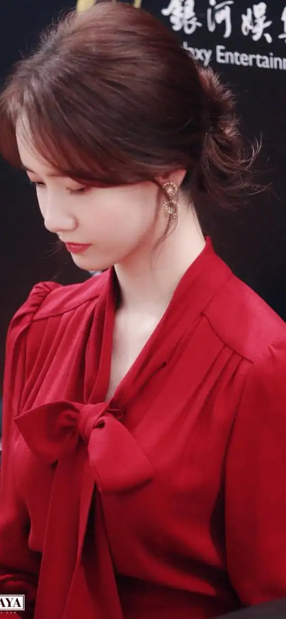 林允儿的红色火焰系列带动你的心跳!