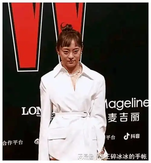 孙俪突然变美眼睛不凸也不凹了下巴的痣引热议被疑整容