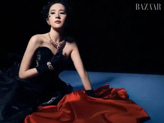 双面刘亦菲芭莎封面大片##刘亦菲时尚芭莎4月刊封面