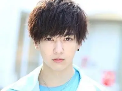 烫发发型男 流行烫发尽显独特男人味