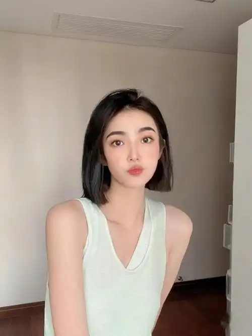 推荐发型1:齐肩直发