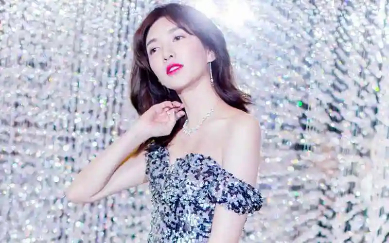 江疏影梦幻性感写真高清壁纸