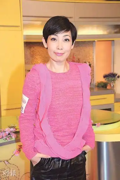 黎芷珊录节目揭秘周星驰钟情外籍女子