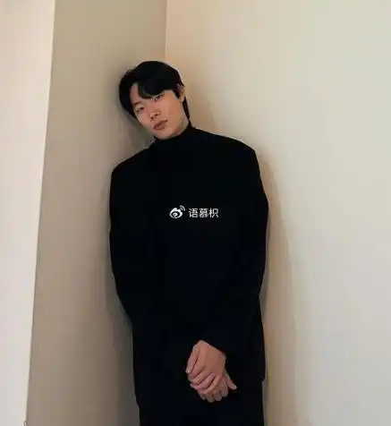 越看越有魅力八位丑帅韩星代表争议人物柳俊烈大叔孔刘上榜