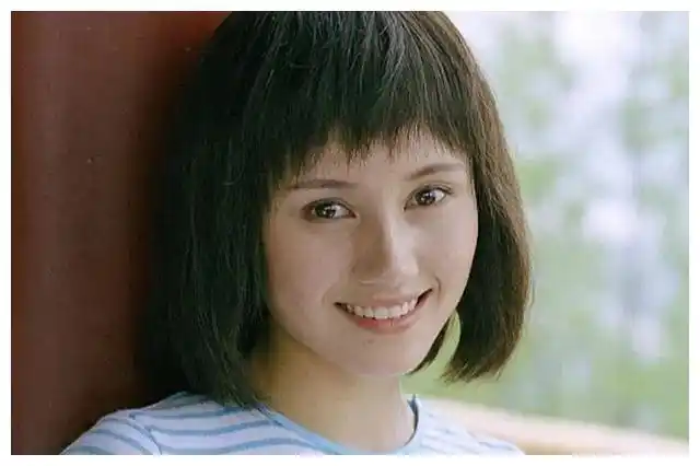 "东方赫本"袁泉:和最年轻影帝谈的两次恋爱,谁说破镜无法重圆_腾讯