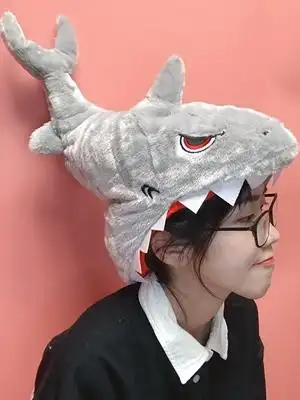日系可爱卡通搞怪创意张大嘴巴咬头鲨鱼头套表演拍照道具帽子 原价40
