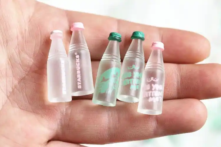 仿真迷你饮料瓶酒瓶diy胸针钥匙扣耳环吊坠滴胶手机美容饰品配件