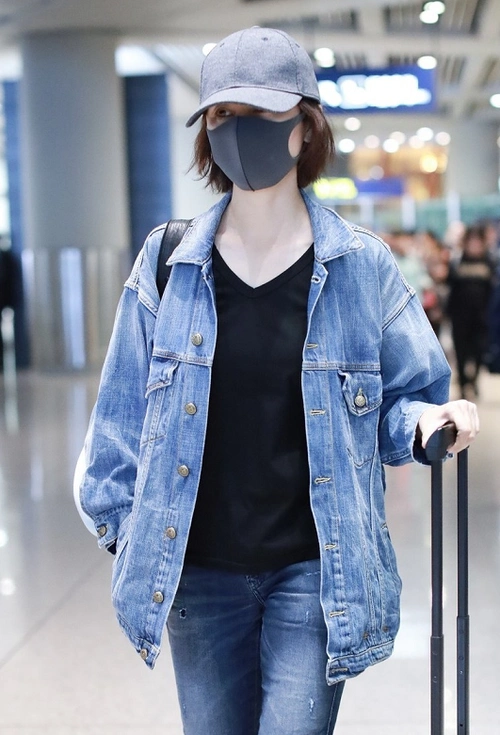 牛仔外套搭配裤子牛仔外套最佳搭配裤子女