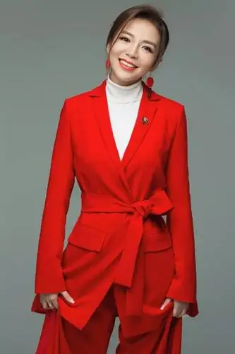 央视综艺频道女主持人精美影集大送!快来收藏!