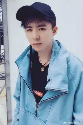 摩登兄弟经纪人公司13728088500