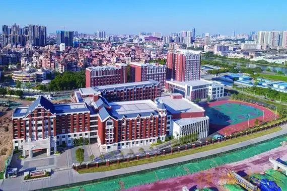 佛山市禅城区明德中英文学校