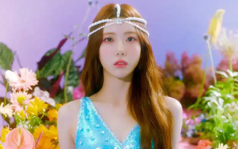 宇宙少女 (wjsn) 特别专"sequence"概念照