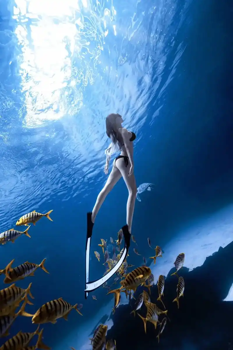 感觉至上#潜水 #水下摄影 #美丽坏女人 #享受自由 #视觉 - 抖音