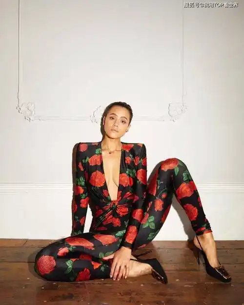 英国明星娜塔莉伊曼纽尔独具魅力的性感女神