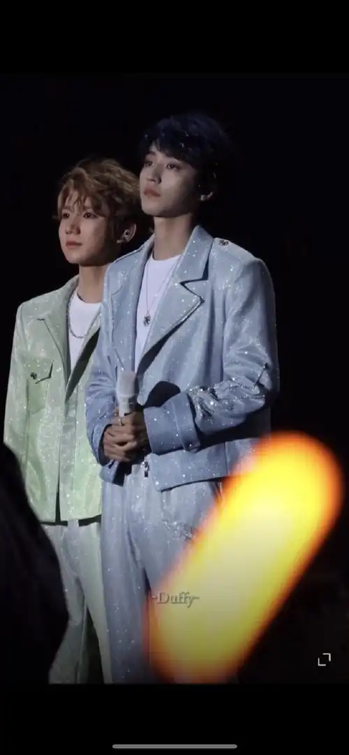 被王俊凯艳压是王源的宿命我了解,原来稠四弯道超车超的是麻子颜值的