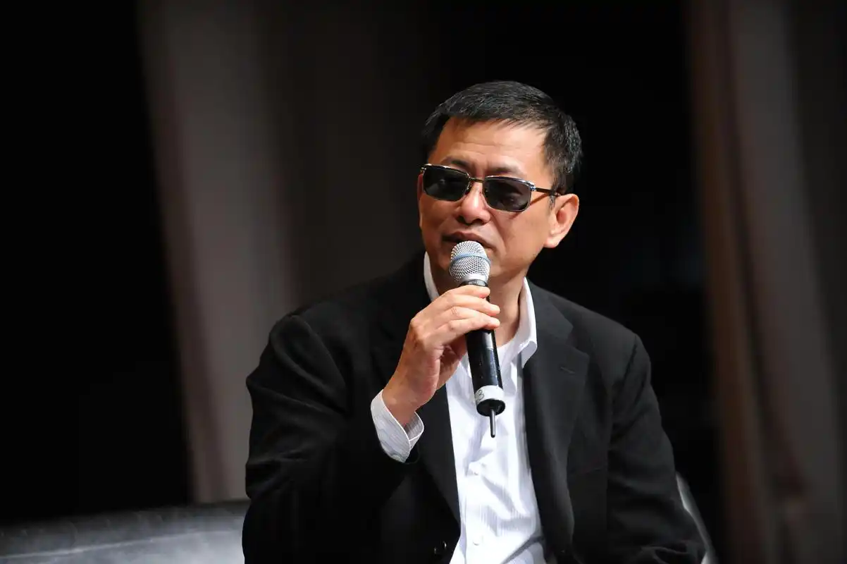 王家卫:电影宗师转战电视剧,《繁花》是盛开还是枯萎?