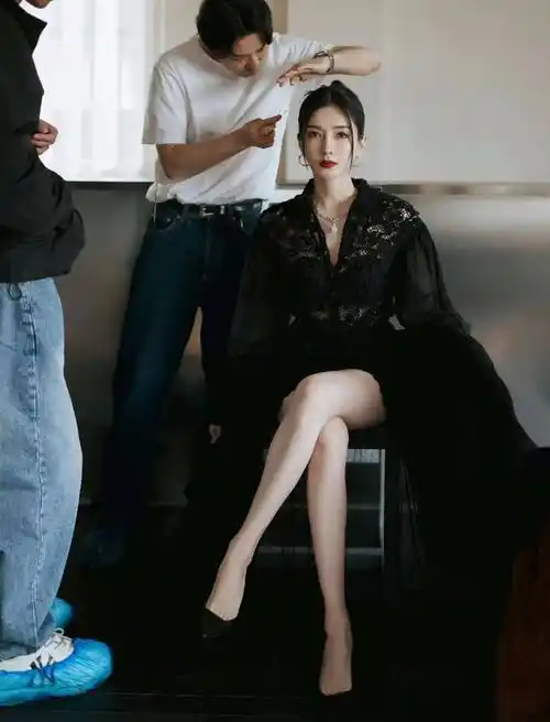 江疏影的上位之路_胡歌_剧中_生活