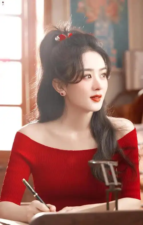 赵丽颖笑起来真甜,大美女就是不一样!|演员|娱乐圈|大明星_网易订阅