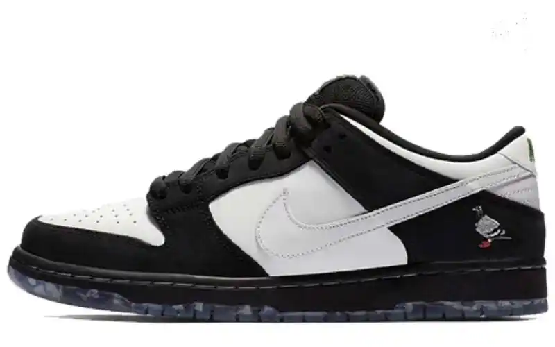 nike sb dunk low panda pigeon on foot 黑白熊猫鸽子【阿东潮鞋复刻