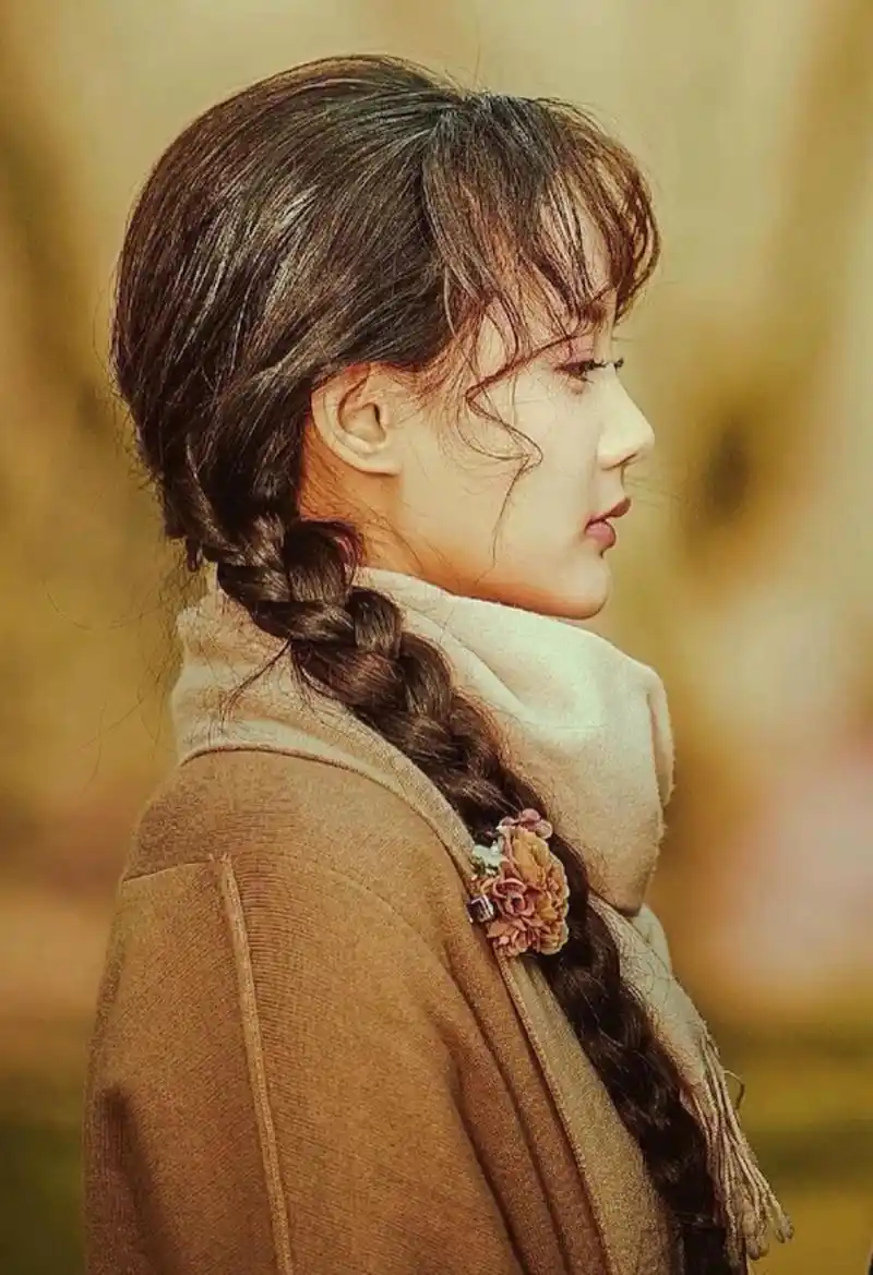 李一桐之聂倾城,由墨白千九的同名小说改编的电视剧《半妖倾城》里的