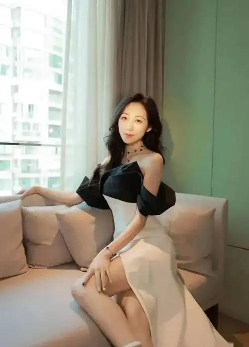 事实韩雪炫富大揭秘!无形富豪身价惊人