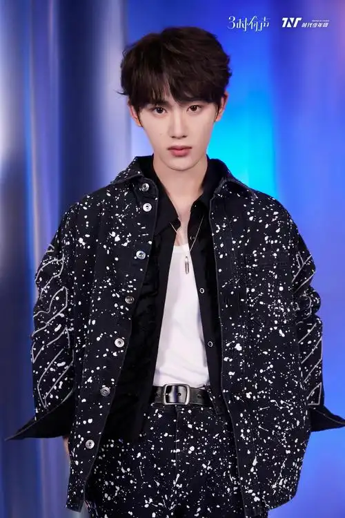 出生年月:2002年2月24日/双鱼座时代少年团—丁程鑫马嘉祺出生年月