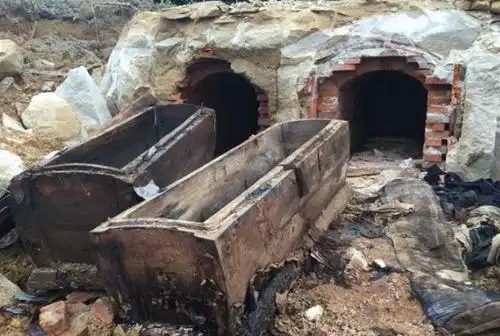 武则天的墓葬开棺现场