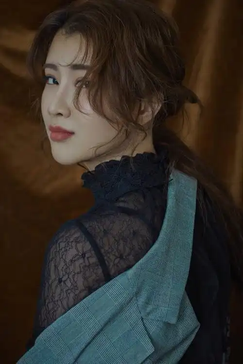 演员奚望时尚写真曝光土嗨小妞逆袭成女神