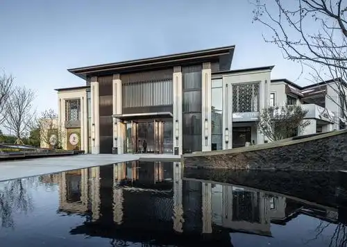 新中式成为市面上一种"风气"的同时,如何跳出固有的形体与符号束缚,本