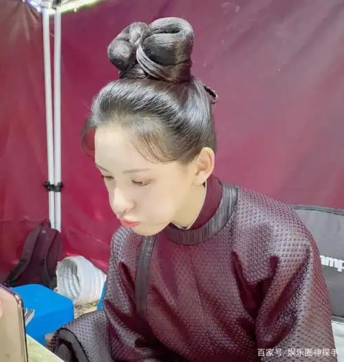 张予曦在片场做这些?网友:难怪大家都喜欢她!