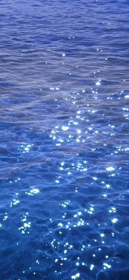 请问有这种海面波光粼粼的壁纸吗