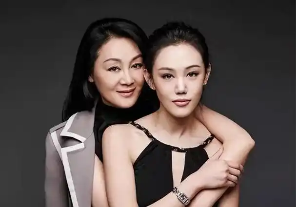 儿子智障,女儿不婚,被朋友骗光积蓄的王姬,如今怎么样了