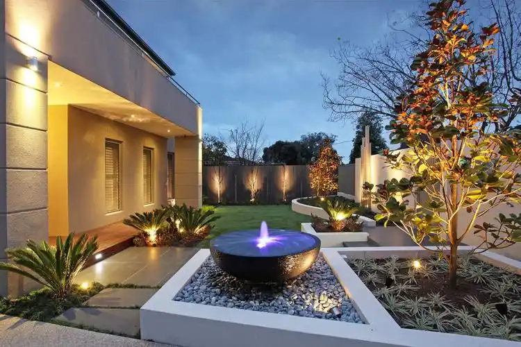 阳光,空气与绿植,简约的别墅庭院设计