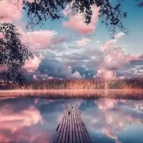 唯美意境湖景头像图片