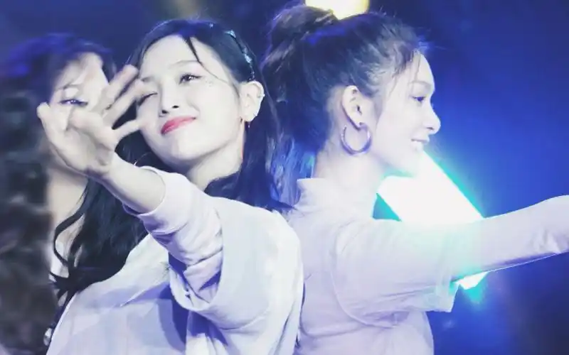 傅宣傅菁x吴宣仪浮生